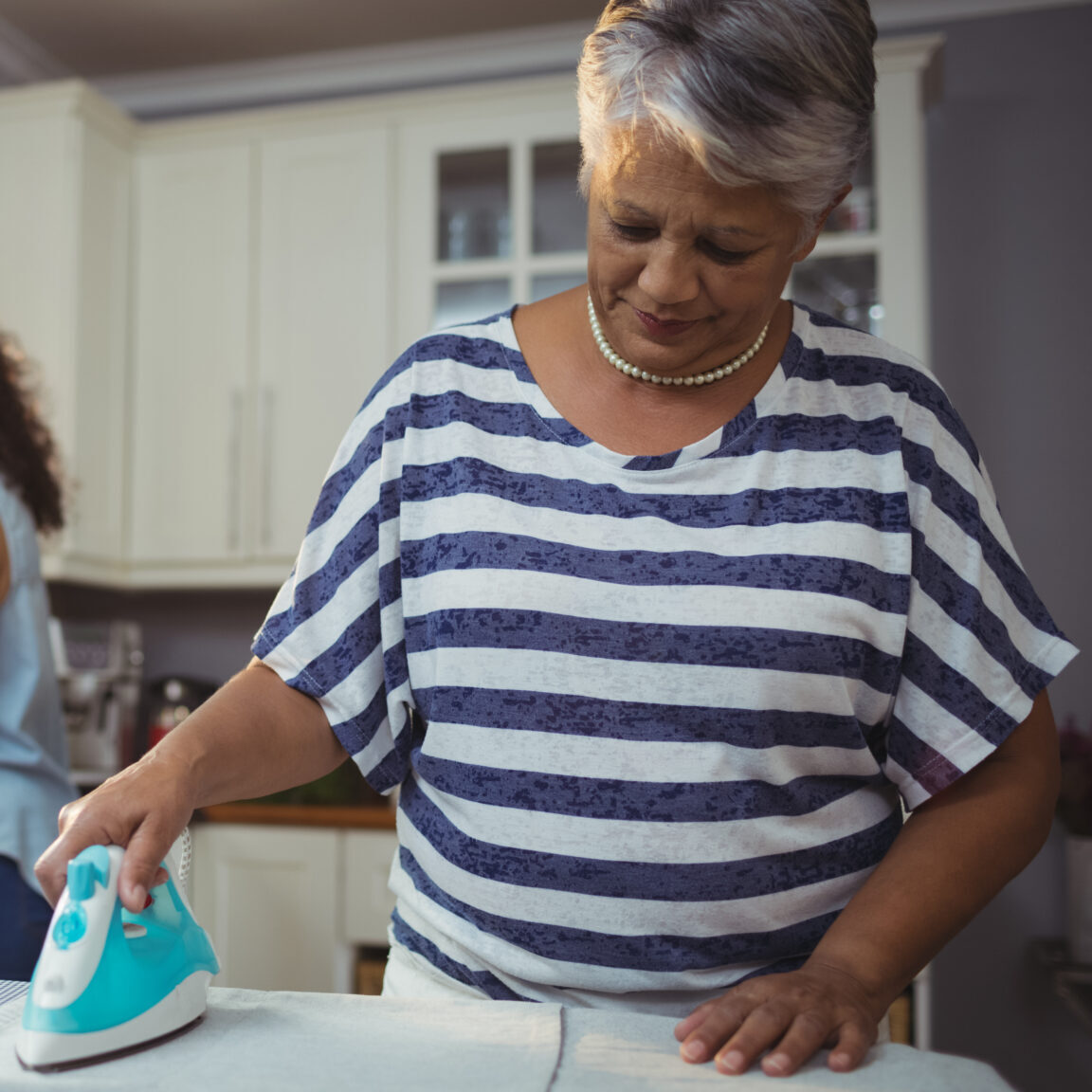 Ironing lady near me