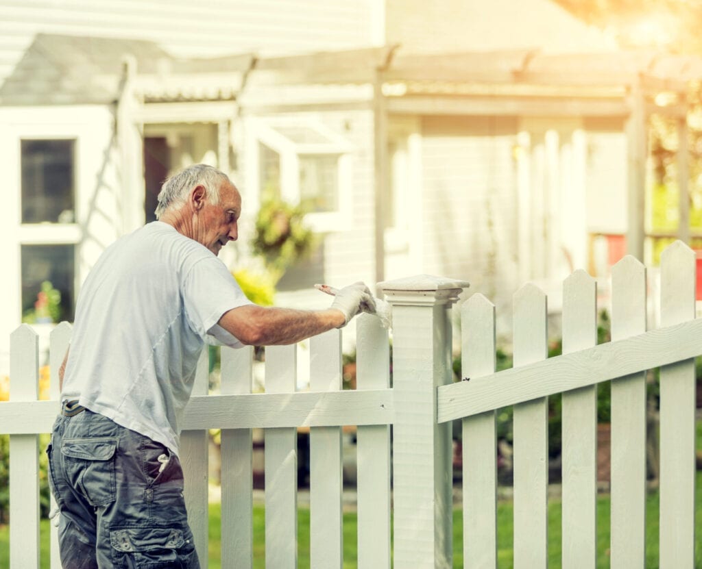 Handyman near me to paint a fence
